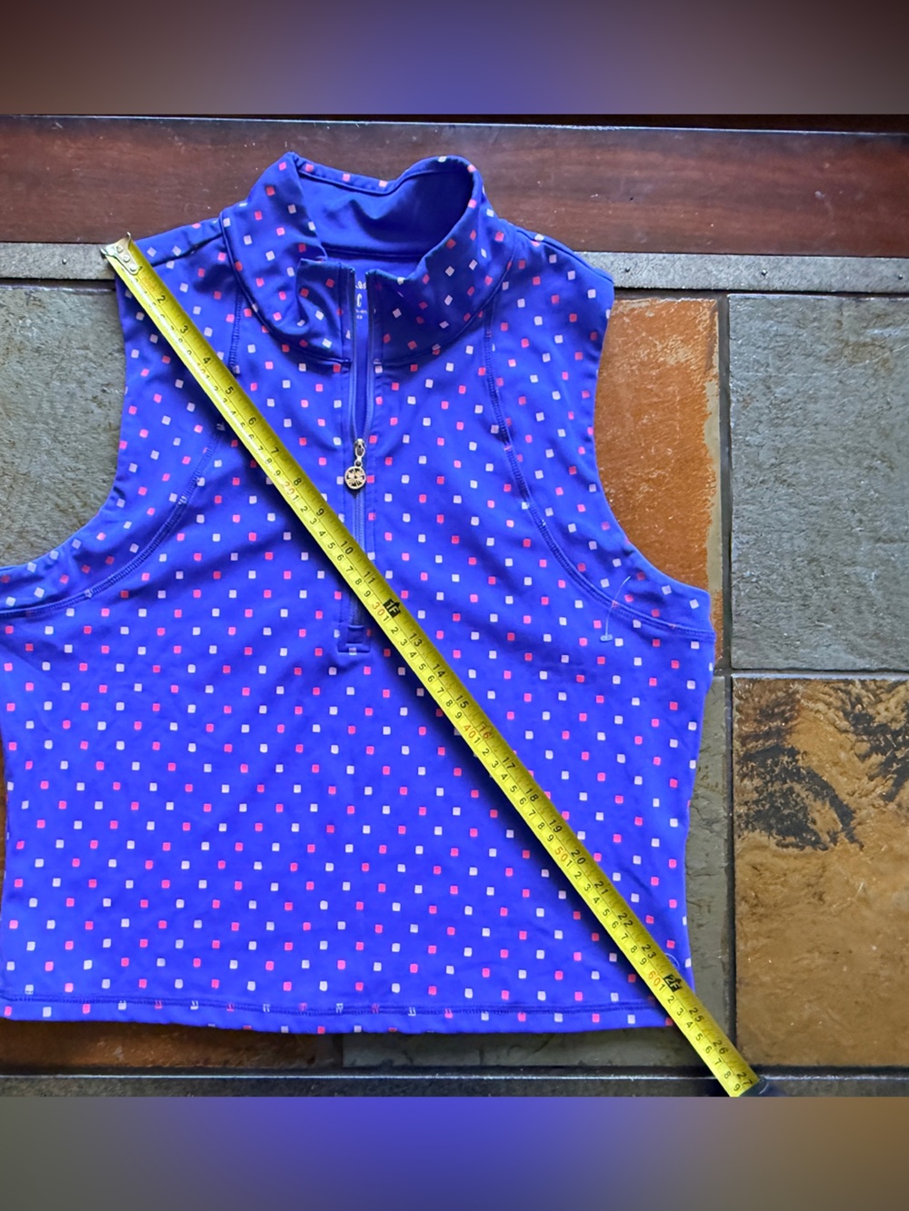 Lilly Pulitzer 1:4 sleeveless tank blue w/ polka dots xl 19” ptp Luxletic
Callie